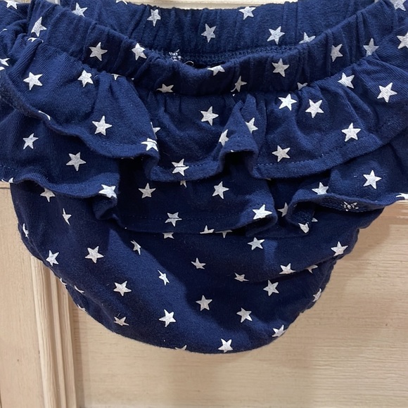 Carters two piece outfit - Picture 2 of 4